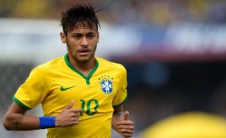 足彩网：贝克汉姆的平衡艺术，手臂动作在传球与射门中的经典演绎