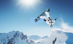 【足彩网直播团队】双面黄色潜水艇，西甲泥潭挣扎与欧冠深海驰骋的比利亚雷亚尔