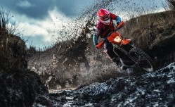 足彩网平台_前皇马主席卡尔德隆强烈质疑解雇阿隆索决定 呼吁足球管理应以专业导向为核心