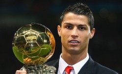 足彩网直播团队：足坛转会风暴，利物浦九千万欧元追逐奥利塞，皇马一点八亿欧元锁定范德文