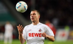 足彩网官网_IFAB正式否决温格越位改革提案 世界杯赛场VAR技术有望介入角球判罚