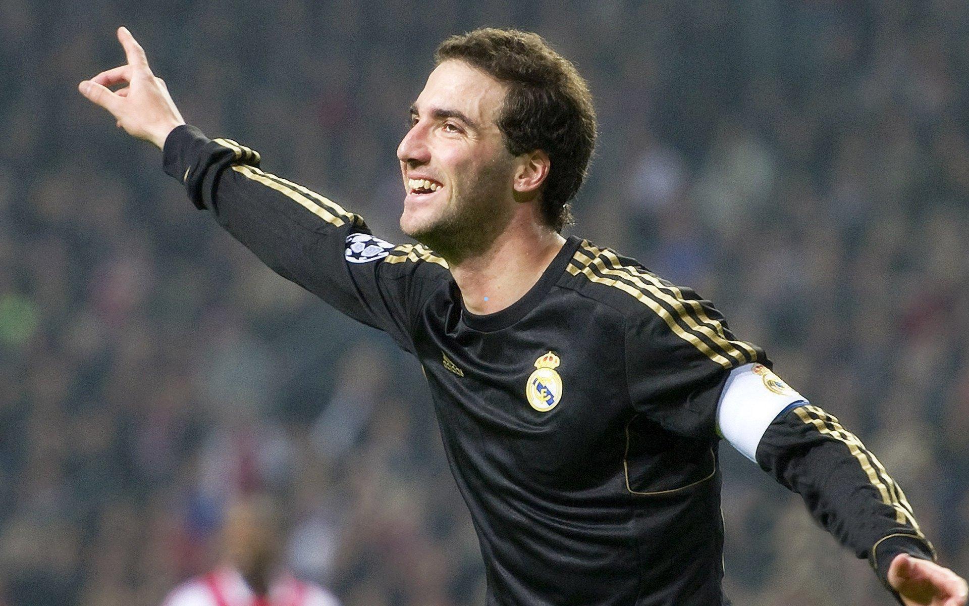 罗马诺披露，切尔西倾心罗塞尼尔，BlueCo却急寻白学堡新帅