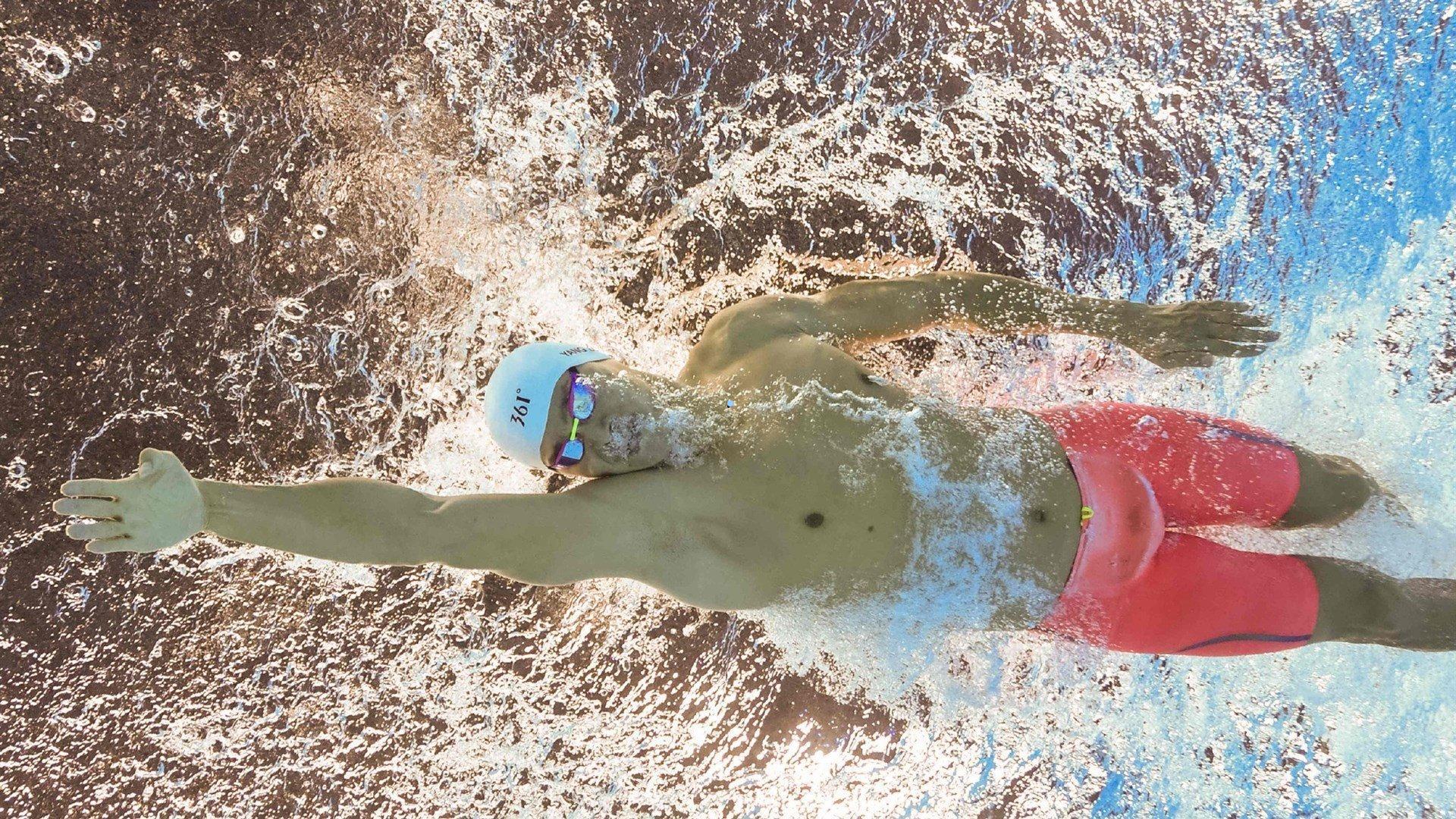 球迷投票重塑格局，凯恩、库巴西、恩佐入选最佳阵容凸显认知不统一